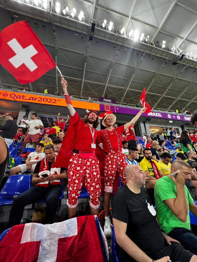 Hinchas Suizos en Qatar